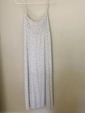 brandy melville colleen maxi dress Colleen Long Brandy Melville Maxi Dress Colleen Dress  Brandy Melville UK